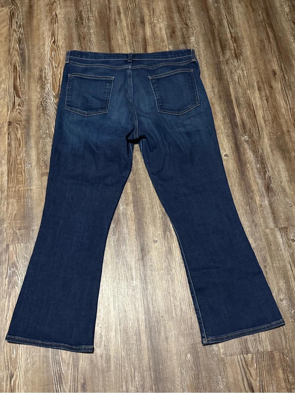Veronica Beard Carolyn Baby Boot Jeans Women's 31 Exposed Button Fly in Midnight